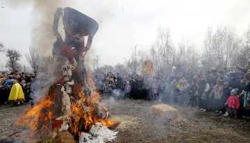 KYRGYZSTAN TRADITION MASLENITSA