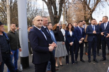 U Osijeku predstavljen novi Končarev tramvaj