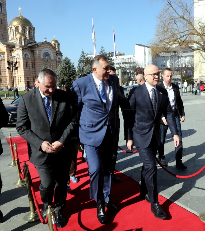 BiH: Vučević u Banjoj Luci u ime Srbije dao "apsolutnu potporu" Dodiku