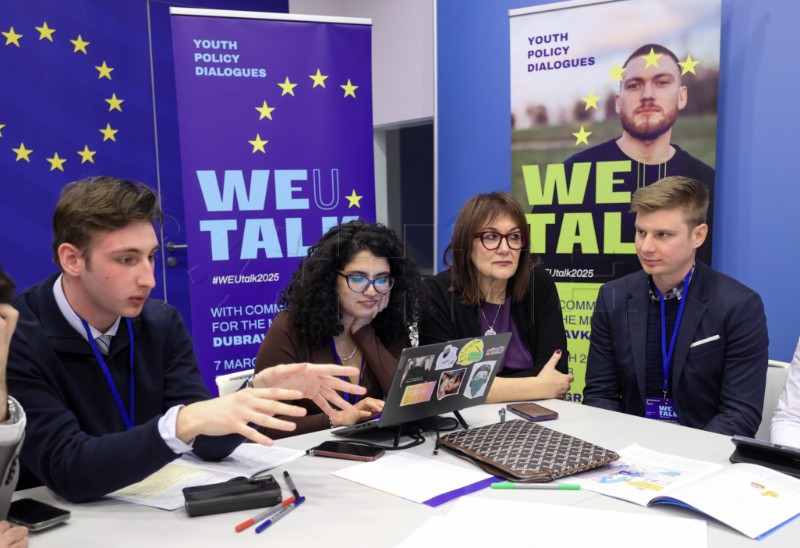 Šuica održala svoj prvi dijalog o politikama za mlade