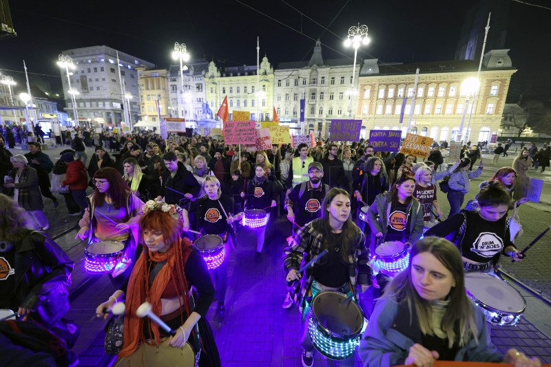 Deveti Noćni marš u Zagrebu