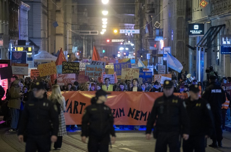 Deveti Noćni marš u Zagrebu