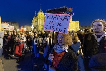 Deveti Noćni marš u Zagrebu