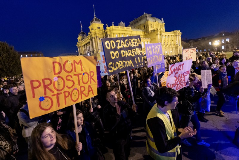 Deveti Noćni marš u Zagrebu