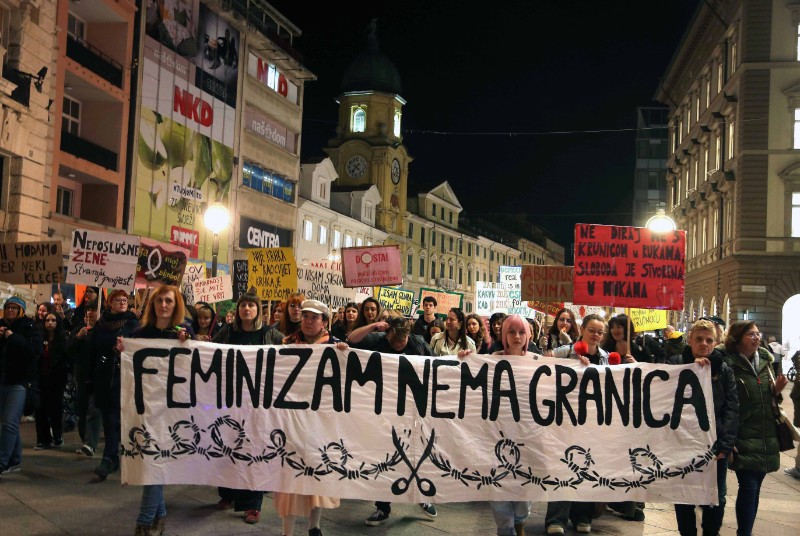 Rijeka: Noćni marš pod geslom "Feminizam nema granica"