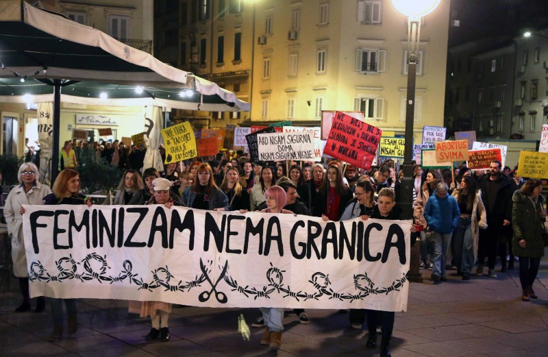 Rijeka: Noćni marš pod geslom "Feminizam nema granica"