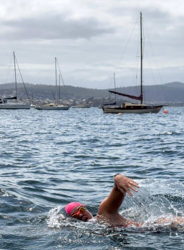 Dina Levačić rijekom Derwent preplivala 34 km do ušća u Tasmansko more