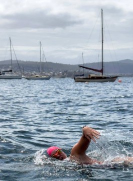 Dina Levačić rijekom Derwent preplivala 34 km do ušća u Tasmansko more