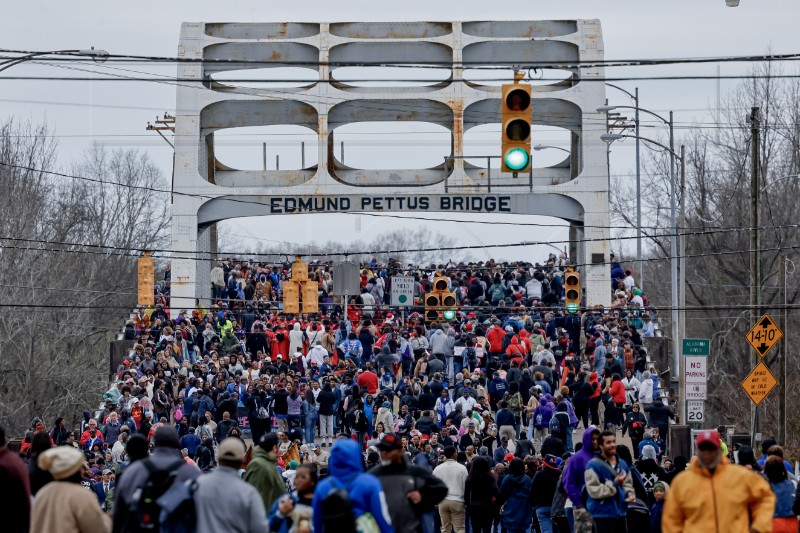 USA SELMA BRIDGE CROSSING