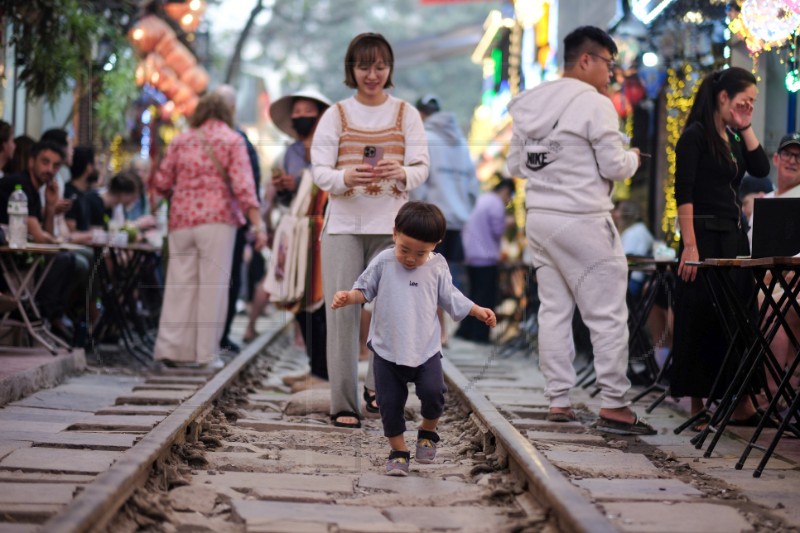 VIETNAM TOURISM RAILWAY