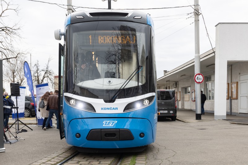 ZET: Pušten u promet novi nikopodni tramvaj