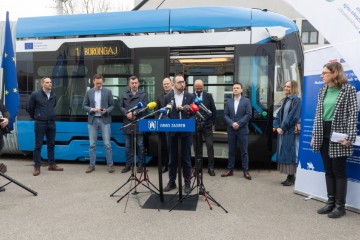 ZET: Pušten u promet novi nikopodni tramvaj