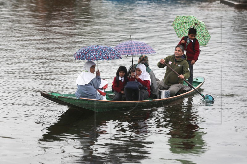 INDIA KASHMIR WEATHER