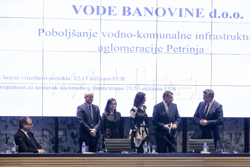 Svečano uručivanje ugovora za projekte vodnog gospodarstva