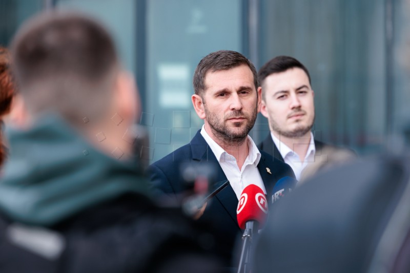 Klub vijećnika HDZ-a Split održao konferenciju za medije