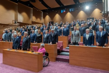 Saborski zastupnici glasaju o raspravljenim točkama