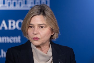 Sandra Benčić nakon glasanja u Saboru