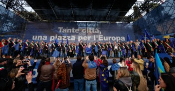 ITALY PARTIES PRO EUROPE RALLY