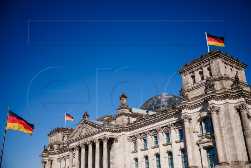 GERMANY PARLIAMENT ARCHITECTURE