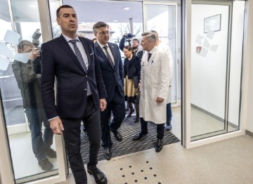 Premijer Plenković obišao obnovljene objekte