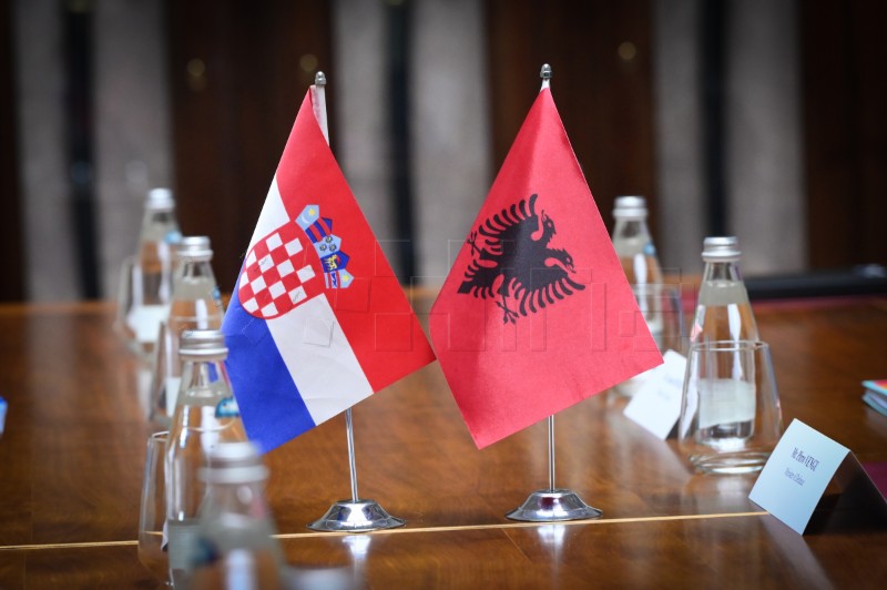 Hrvatska, Albanija i Kosovo potpisali deklaraciju o jačajnu obrambene suradnje