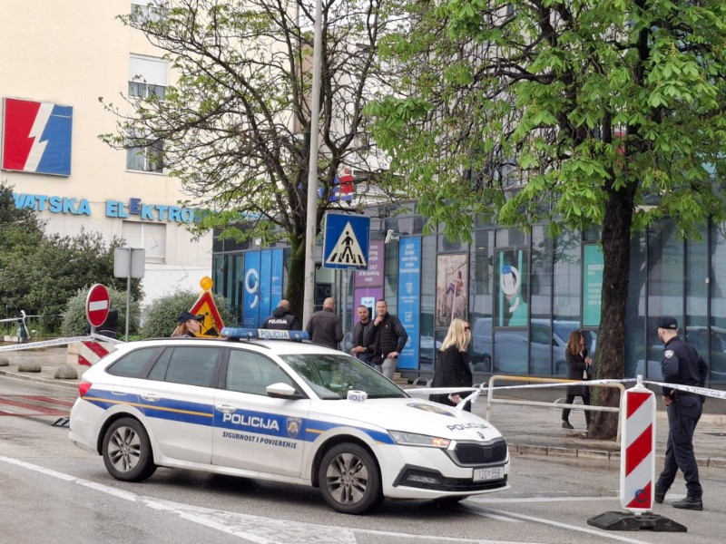 Policajka u unakrsnoj vatri ubila pljačkaša banke u središtu Splita