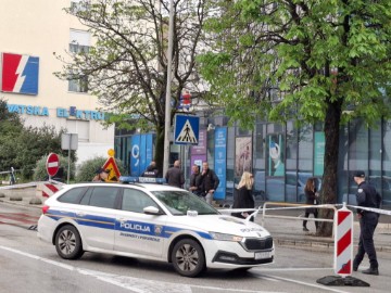 Policajka u unakrsnoj vatri ubila pljačkaša banke u središtu Splita
