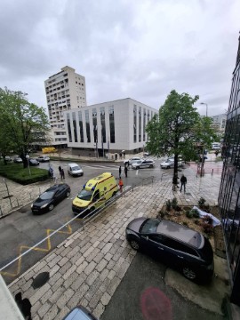 Policajka u unakrsnoj vatri ubila pljačkaša banke u središtu Splita