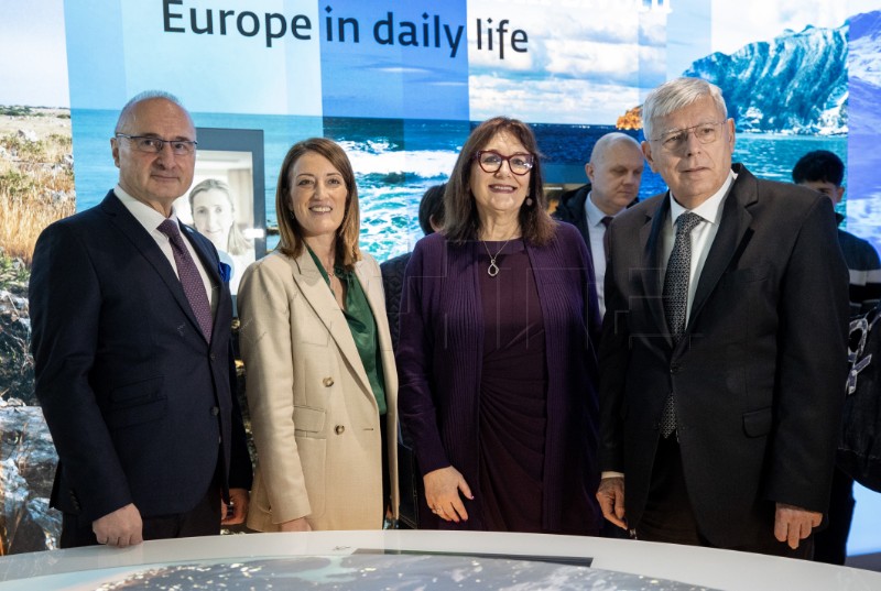 Roberta Metsola otvorila multimedijski centar Doživi Europu