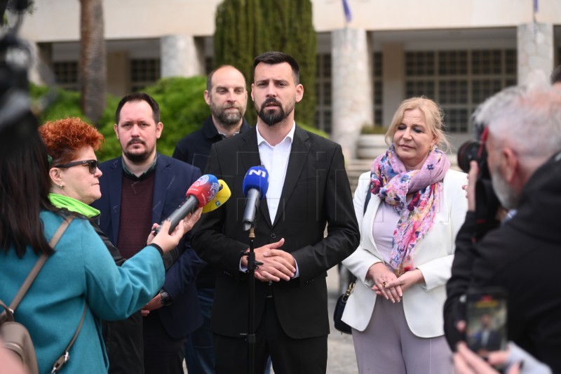Bojan Ivošević i predstavnici Kandidata bez kompromisa održali konferenciju za medije