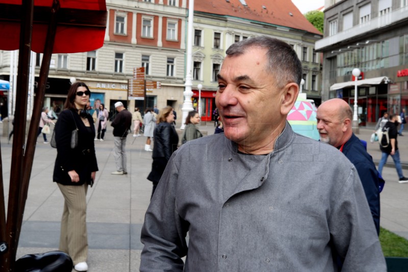Kandidat za gradonačelnika Zagreba Ivica Lovrić dijelio bakalar građanima