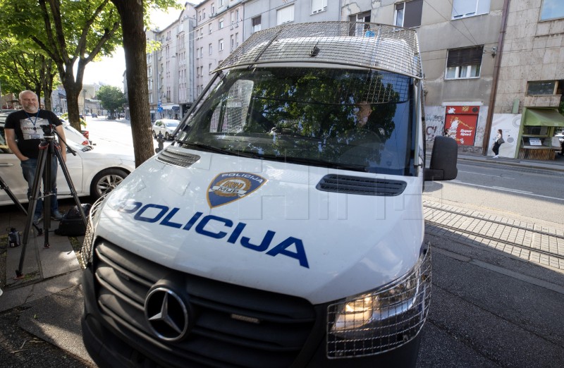 Privođenje osumnjičenih u slučaju Hipodrom