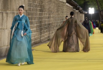 SOUTH KOREA FASHION