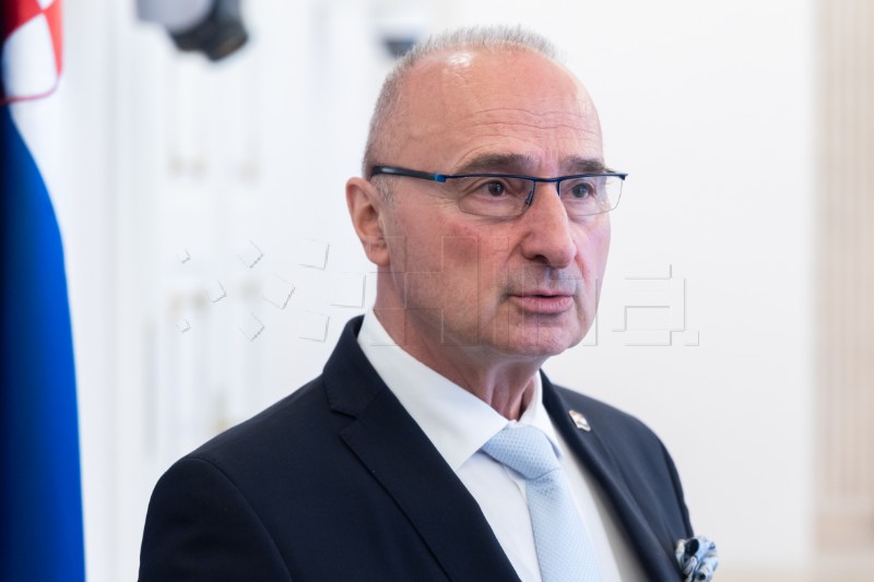 Grlić Radman pozvao političare u BiH da 'prepoznaju trenutak' i otvore pregovore s EU