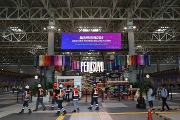 PERU AIRPORT TRAVEL 