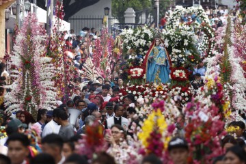 EL SALVADOR TRADITIONS