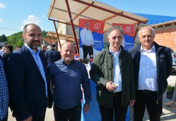Politički sajmeni dan u Vojniću