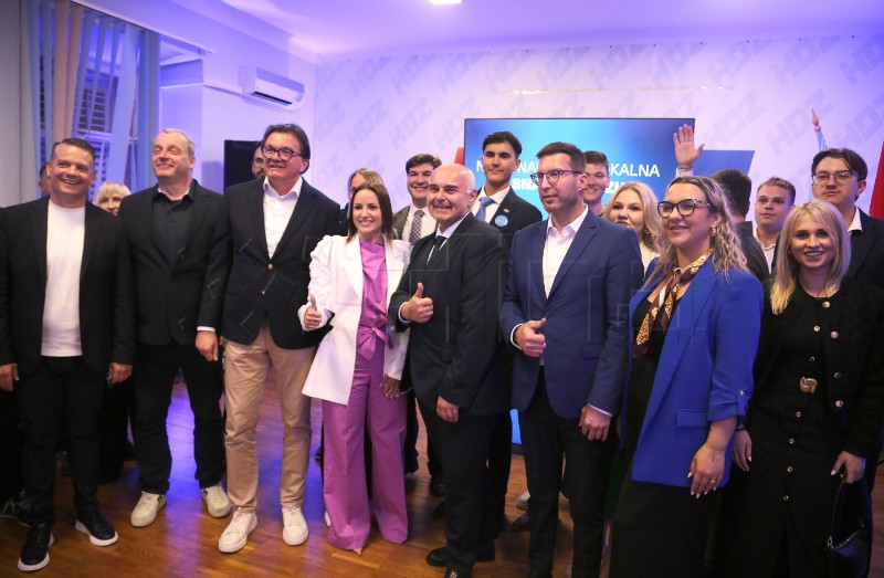 Doček rezultata lokalnih izbora u stožeru HDZ-a u Rijeci