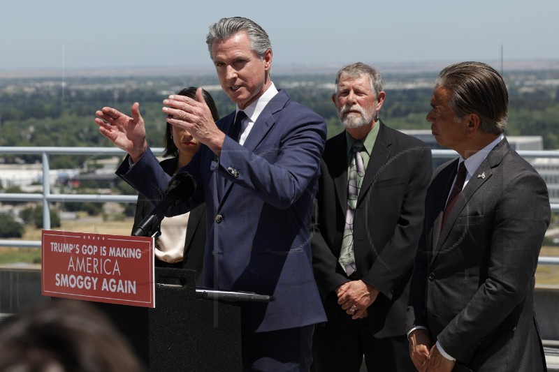 USA GOVERNMENT NEWSOM SENATE