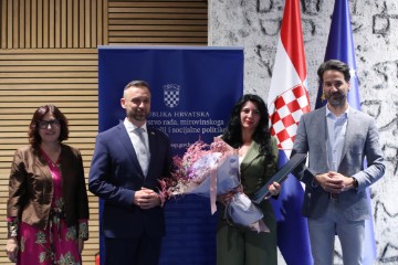 Svečano uručene nagrade u povodu Nacionalnog dana udomiteljstva