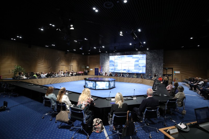 Svečano uručene nagrade u povodu Nacionalnog dana udomiteljstva