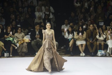 INDONESIA FASHION