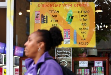 BRITAIN DISPOSABLE VAPES BAN