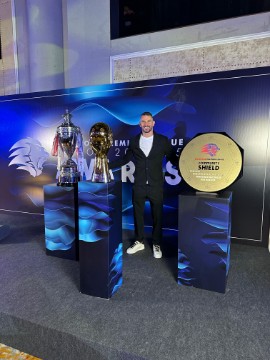 Datković osvojio tri trofeja u Singapuru pa izabran u najbolju momčad lige