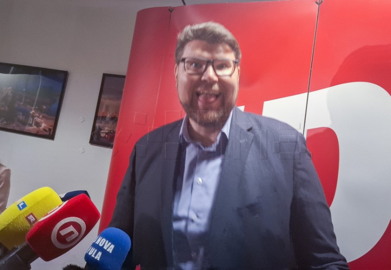 Peđa Grbin (SDP) novi gradonačelnik Pule