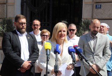 Rijeka: Tiskovna konferencija Ive Rinčić