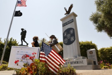 USA DEFENDING VETERANS ON D-DAY ANNIVERSARY