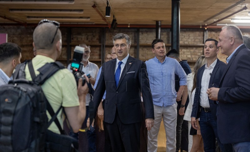 Predstavljanja monografije o Ratku Rudiću