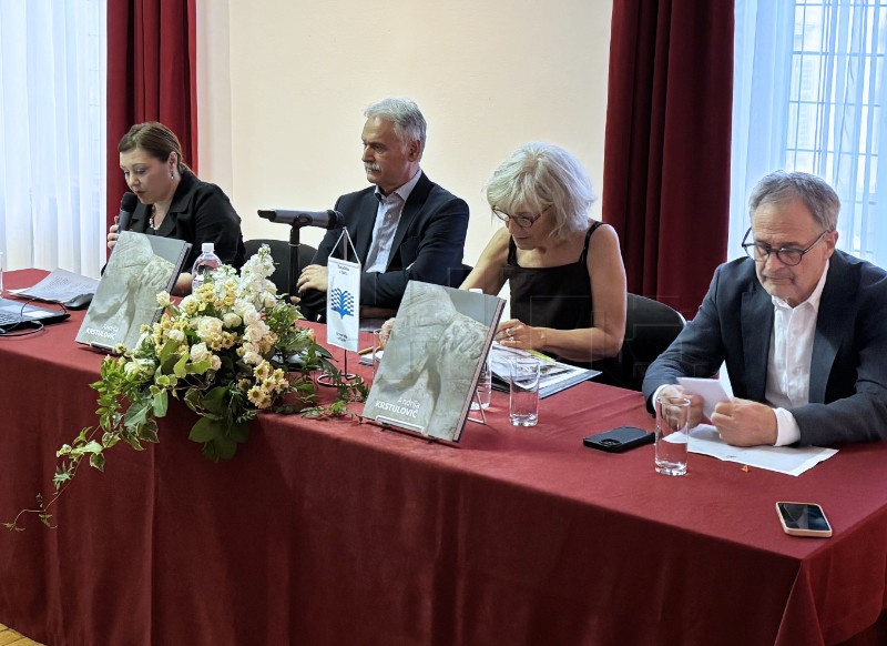 Predstavljena monografija posvećena splitskom kiparu Andriji Krstuloviću