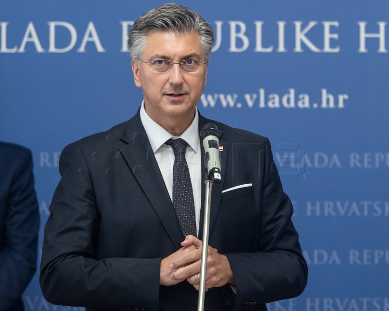 Plenković primio polaznike Ljetne škole Domovina